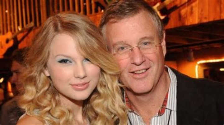 Are Taylor Swift's Parents Divorced?