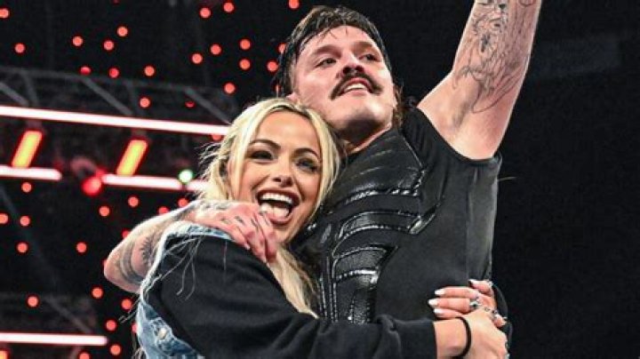 Dominik Mysterio's Wife In 2023: A Behind-the-Scenes Look