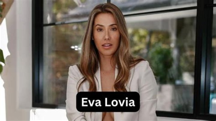 Eva Lovia Wikipedia