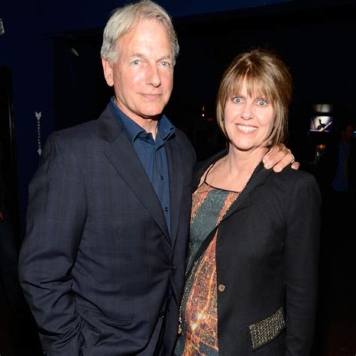 Mark Harmon's Wife: Unveiling The Love Story