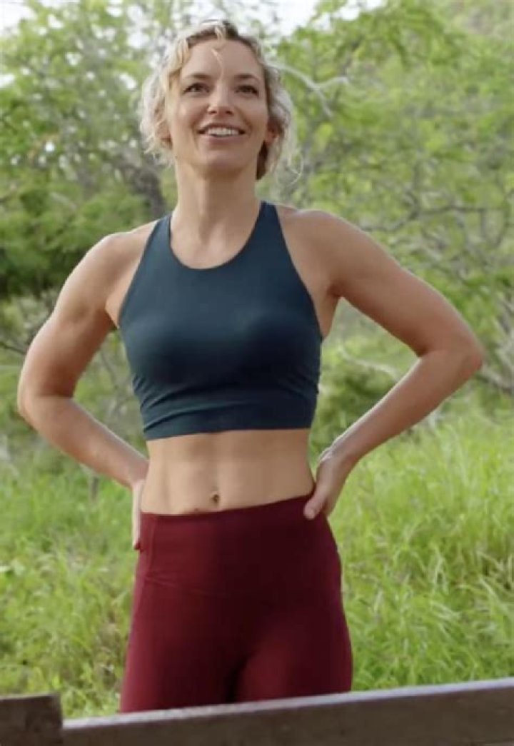 Perdita Weeks Muscles