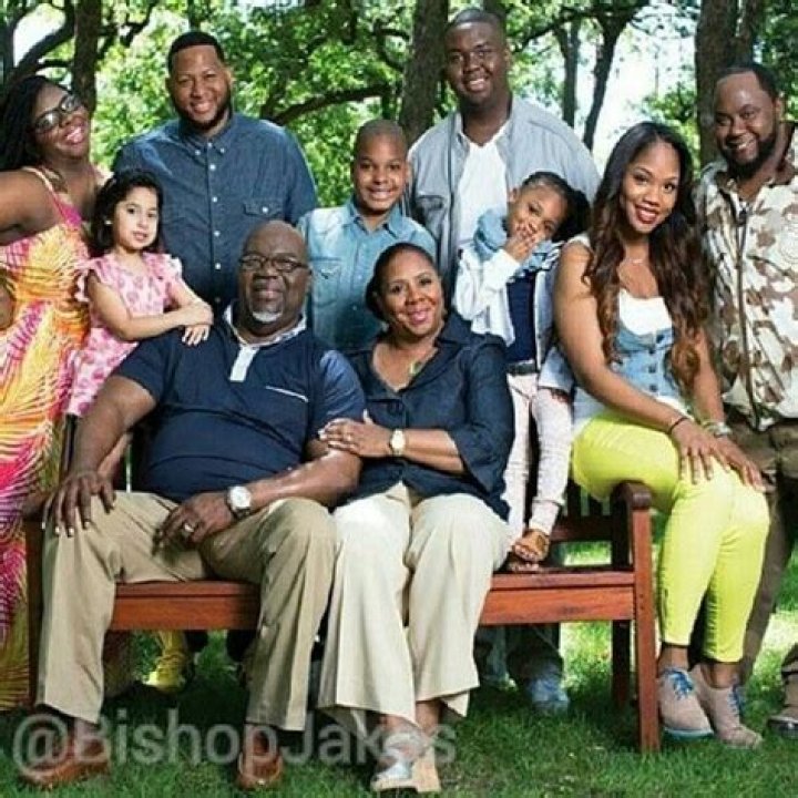 Td Jakes Family Photos