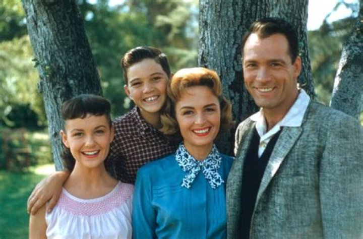 The Secrets Of Donna Reed's Private Life Revealed!